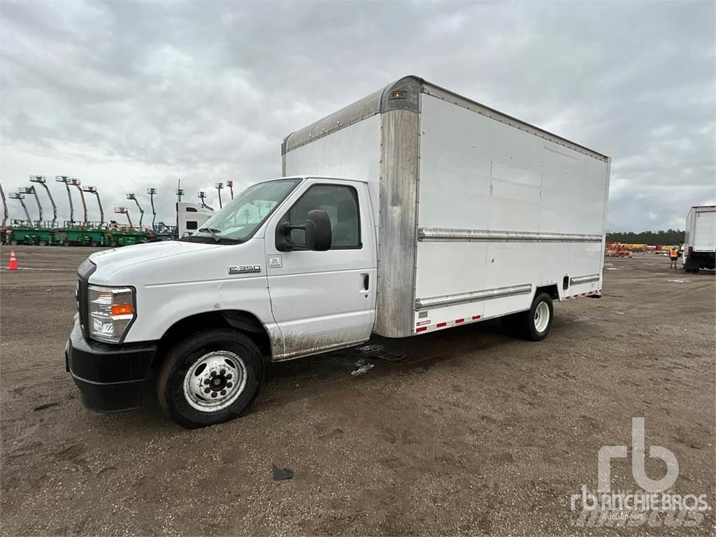 Ford E350 Dodávky