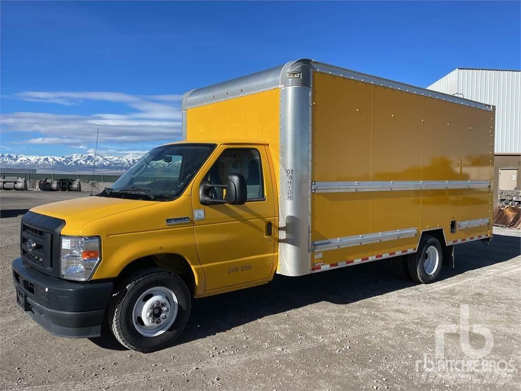 Ford E350 Dodávky