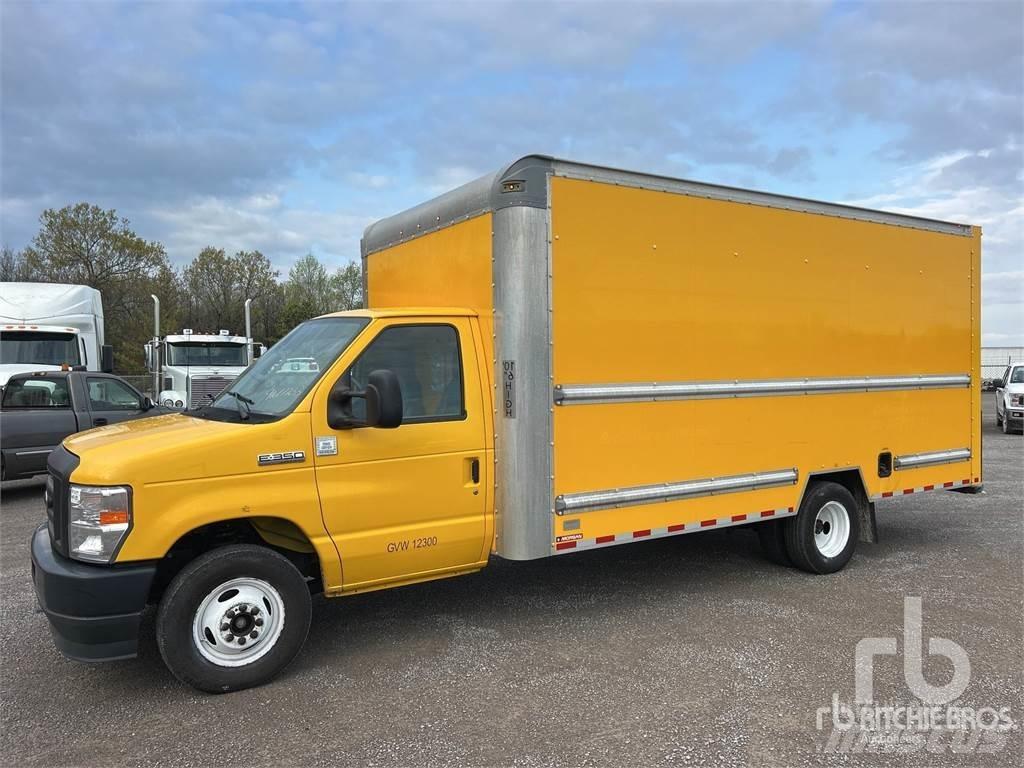 Ford E350 Dodávky