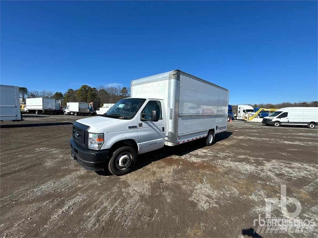 Ford E350 Dodávky