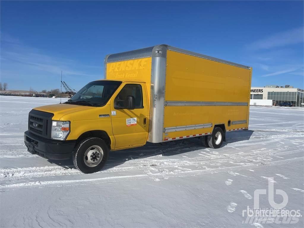 Ford E350 Dodávky