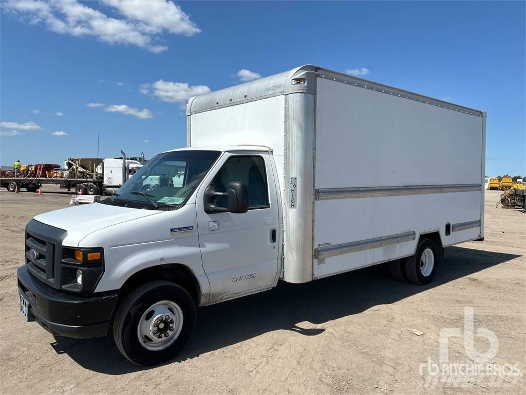 Ford E350 Dodávky