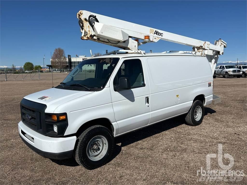 Ford E350 Prívesové plošiny