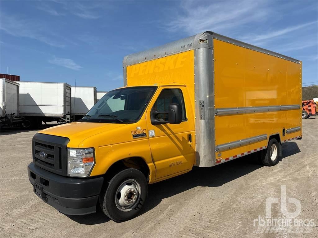 Ford E350 Dodávky