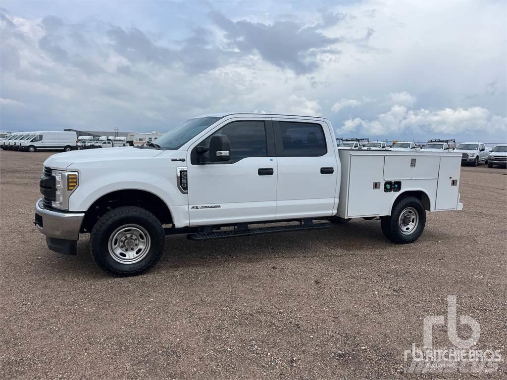 Ford F-250 Komunálne / Multi-úžitkové vozidlá
