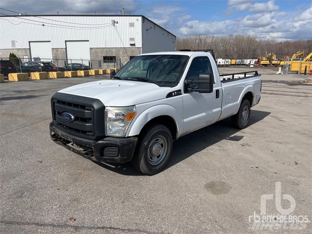 Ford F-250 Nakladacia/sklápacia bočnica