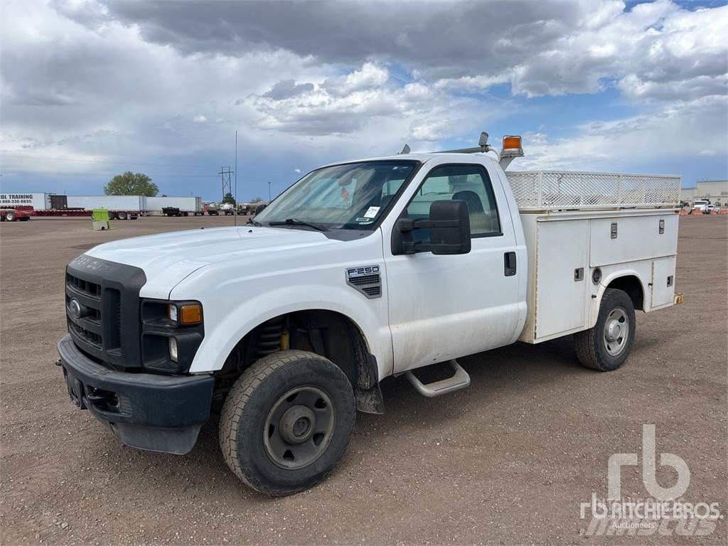 Ford F-250 Komunálne / Multi-úžitkové vozidlá