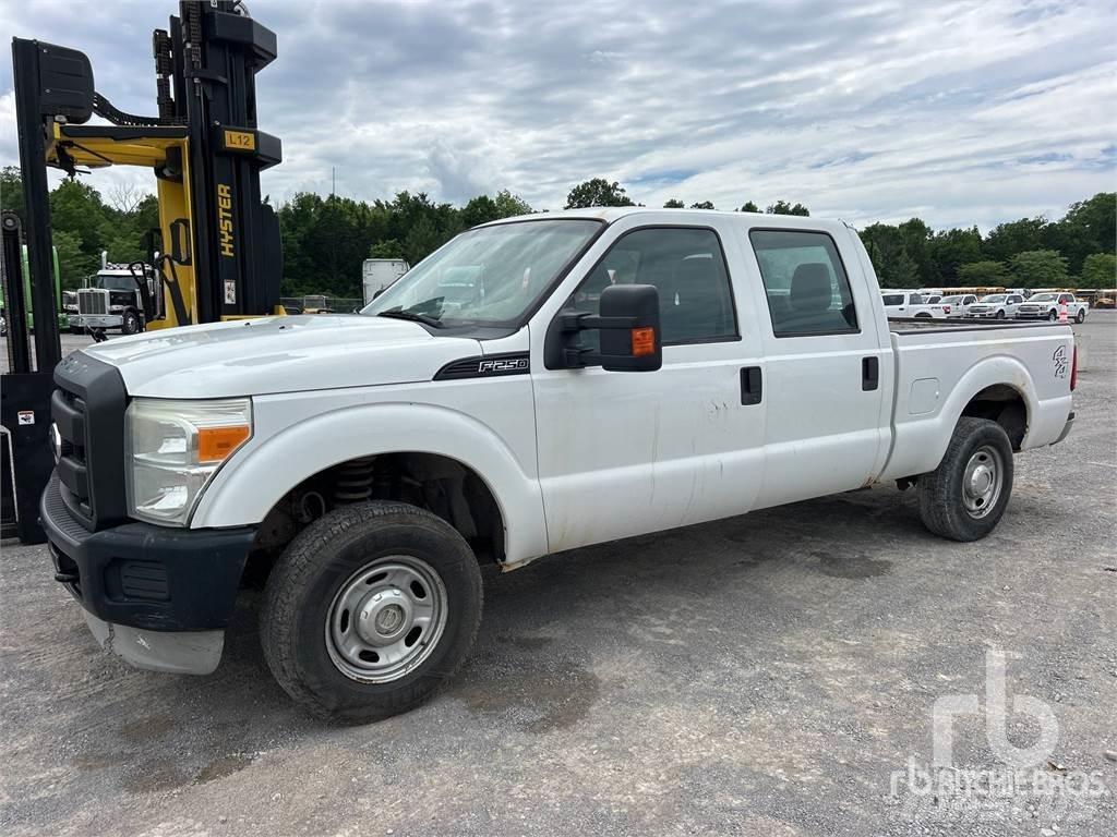 Ford F-250 Nakladacia/sklápacia bočnica