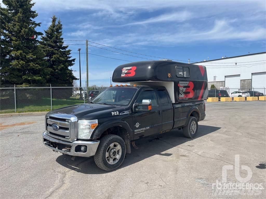 Ford F-250 Nakladacia/sklápacia bočnica