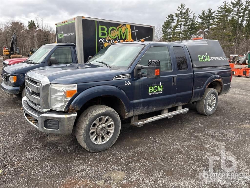Ford F-250 Nakladacia/sklápacia bočnica