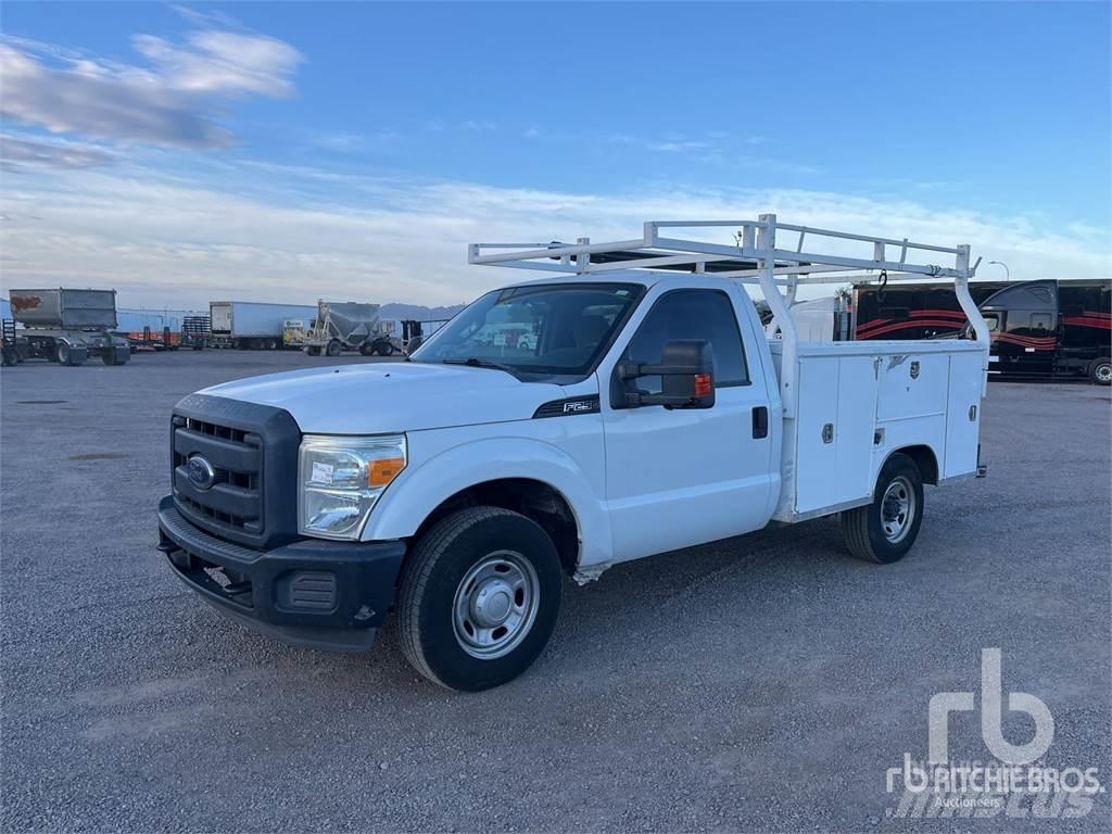 Ford F-250 Komunálne / Multi-úžitkové vozidlá