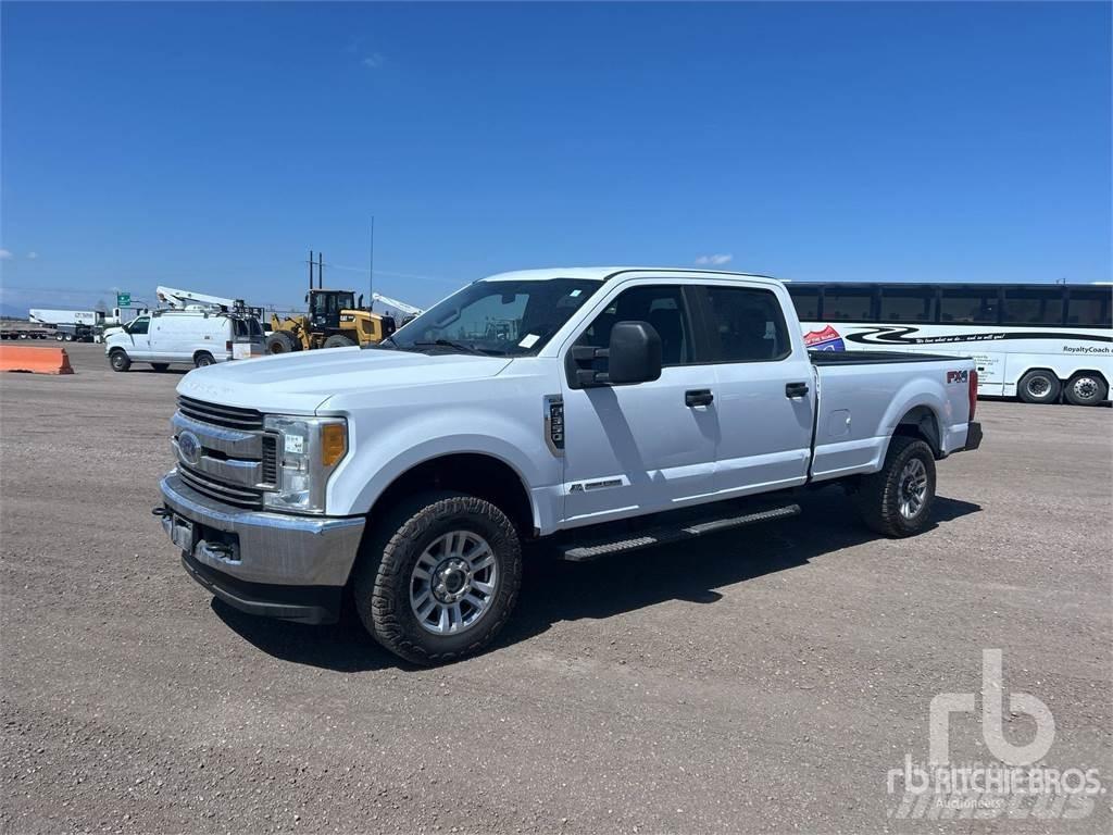 Ford F-350 Nakladacia/sklápacia bočnica