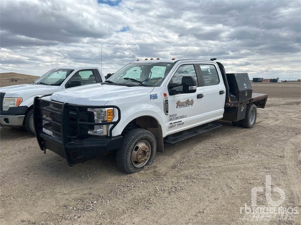 Ford F-350 Plošinové nákladné automobily/nákladné automobily so sklápacími bočnicami