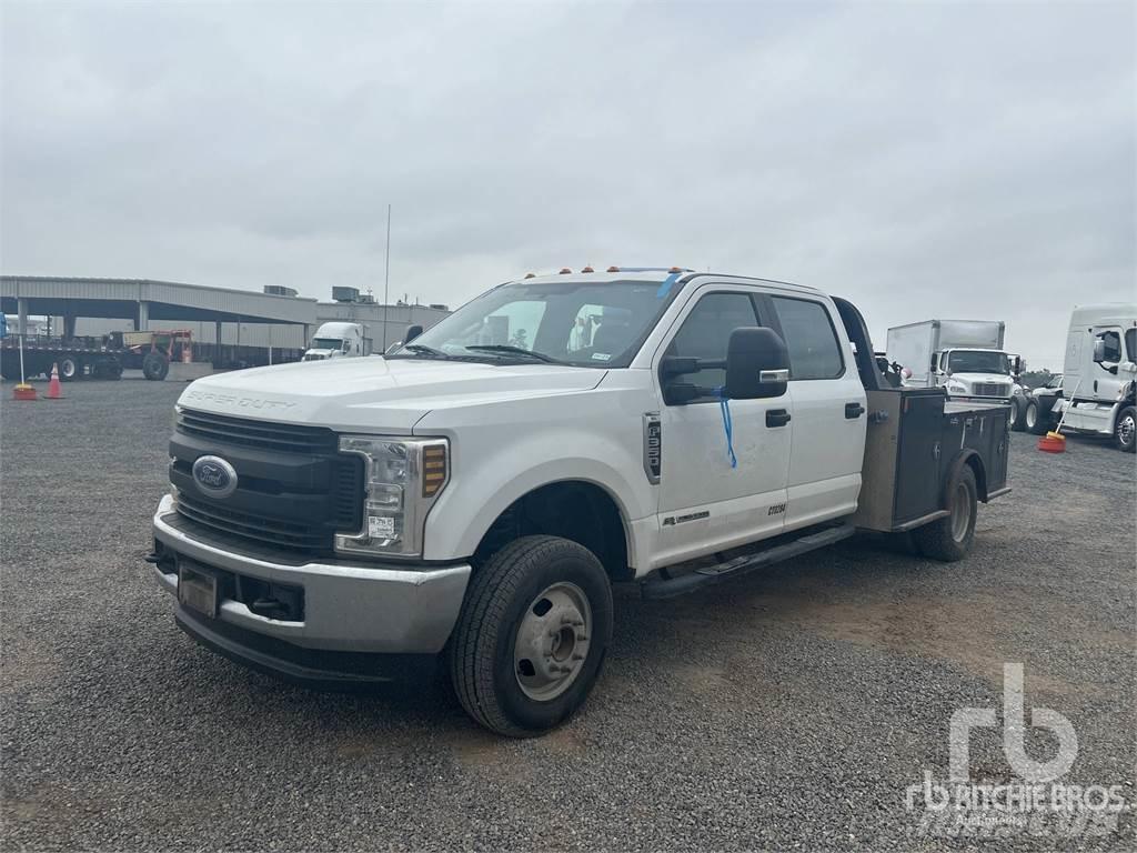 Ford F-350 Plošinové nákladné automobily/nákladné automobily so sklápacími bočnicami