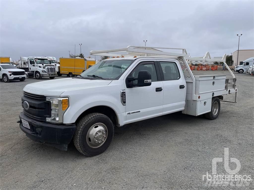 Ford F-350 Plošinové nákladné automobily/nákladné automobily so sklápacími bočnicami