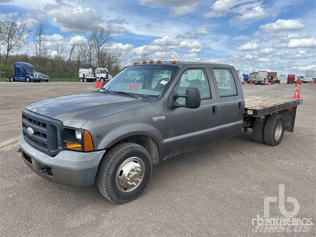 Ford F-350 Plošinové nákladné automobily/nákladné automobily so sklápacími bočnicami