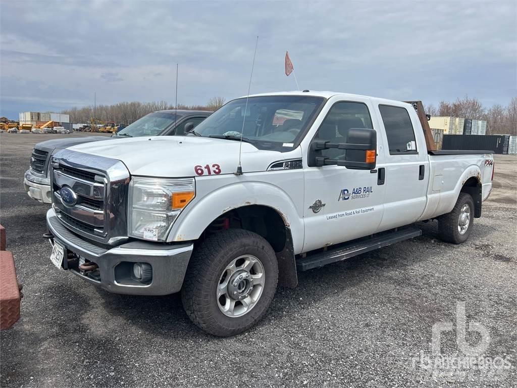 Ford F-350 Nakladacia/sklápacia bočnica