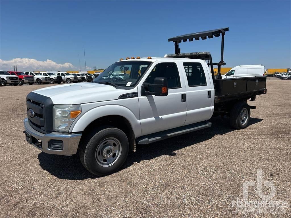 Ford F-350 Plošinové nákladné automobily/nákladné automobily so sklápacími bočnicami
