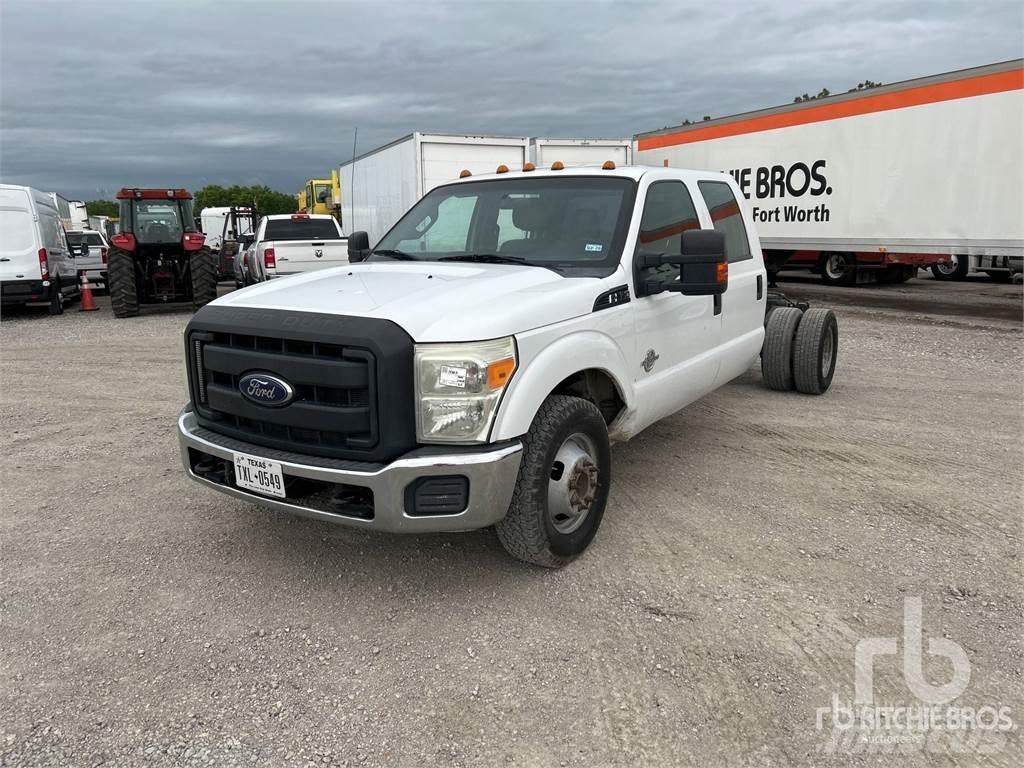 Ford F-350 Nákladné vozidlá bez nadstavby