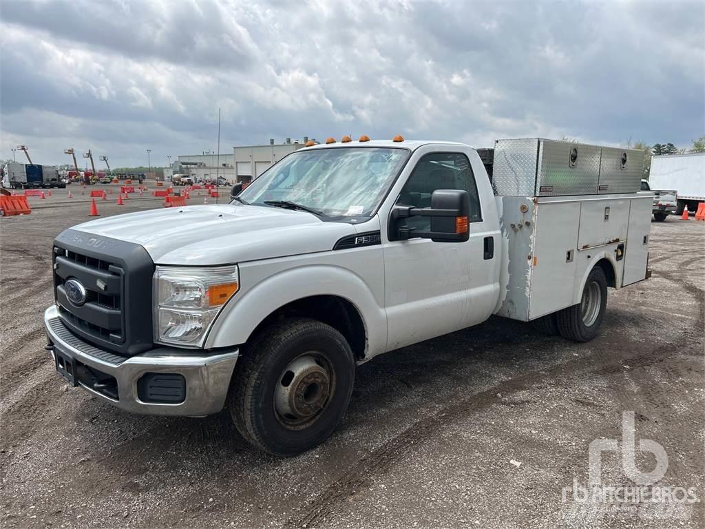 Ford F-350 Komunálne / Multi-úžitkové vozidlá