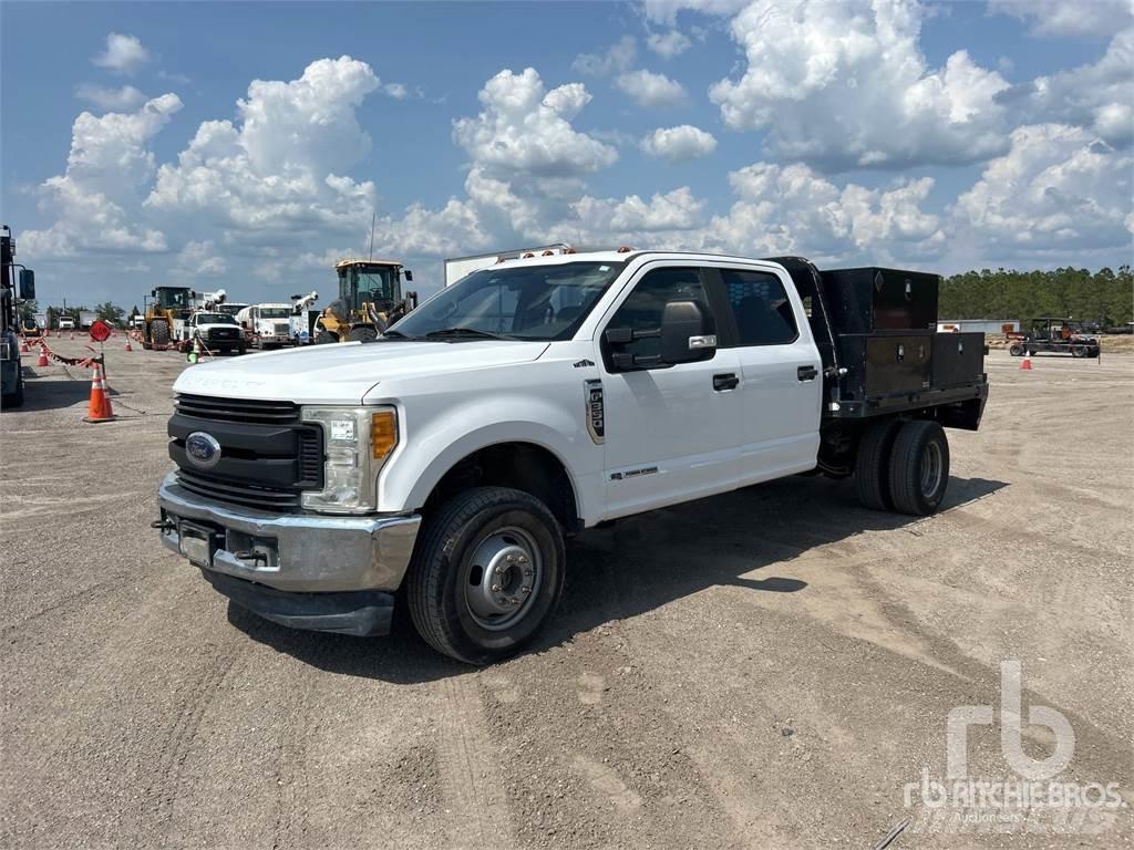 Ford F-350 Plošinové nákladné automobily/nákladné automobily so sklápacími bočnicami