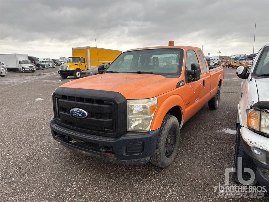 Ford F-350 Nakladacia/sklápacia bočnica