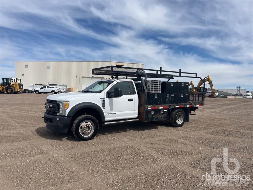 Ford F-450 Plošinové nákladné automobily/nákladné automobily so sklápacími bočnicami