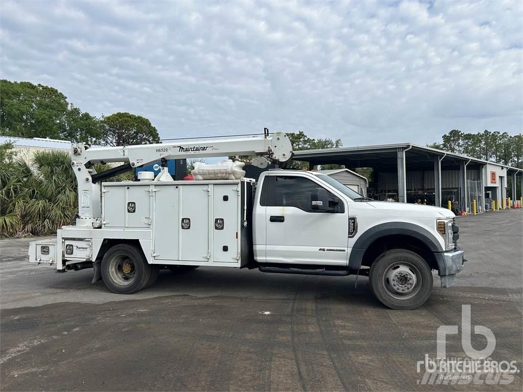 Ford F-550 Komunálne / Multi-úžitkové vozidlá