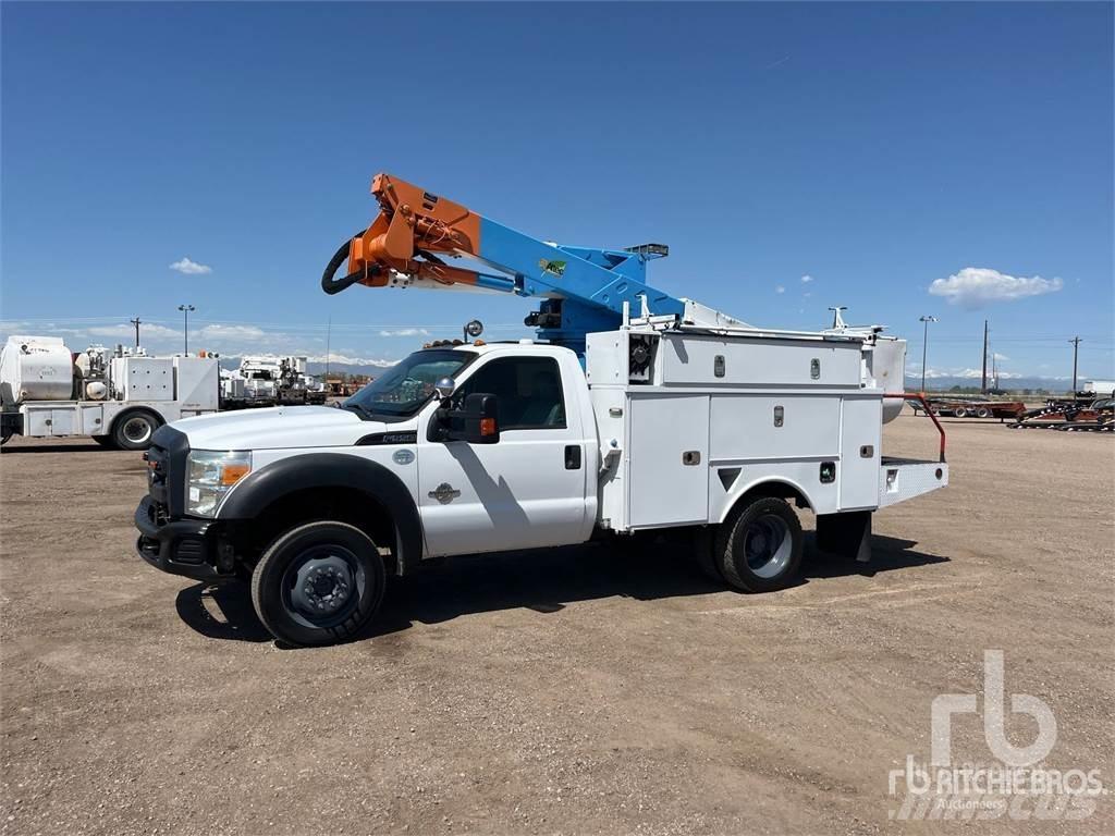 Ford F-550 Prívesové plošiny