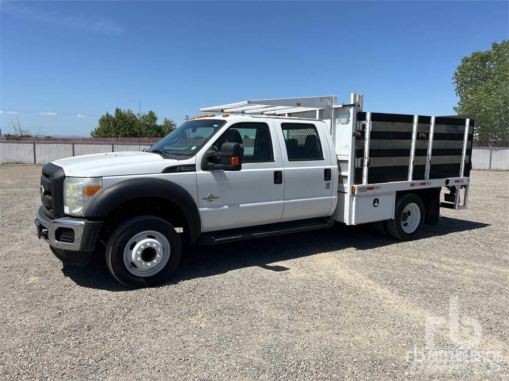 Ford F-550 Plošinové nákladné automobily/nákladné automobily so sklápacími bočnicami