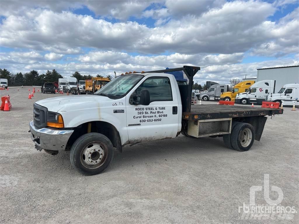 Ford F-550 Plošinové nákladné automobily/nákladné automobily so sklápacími bočnicami