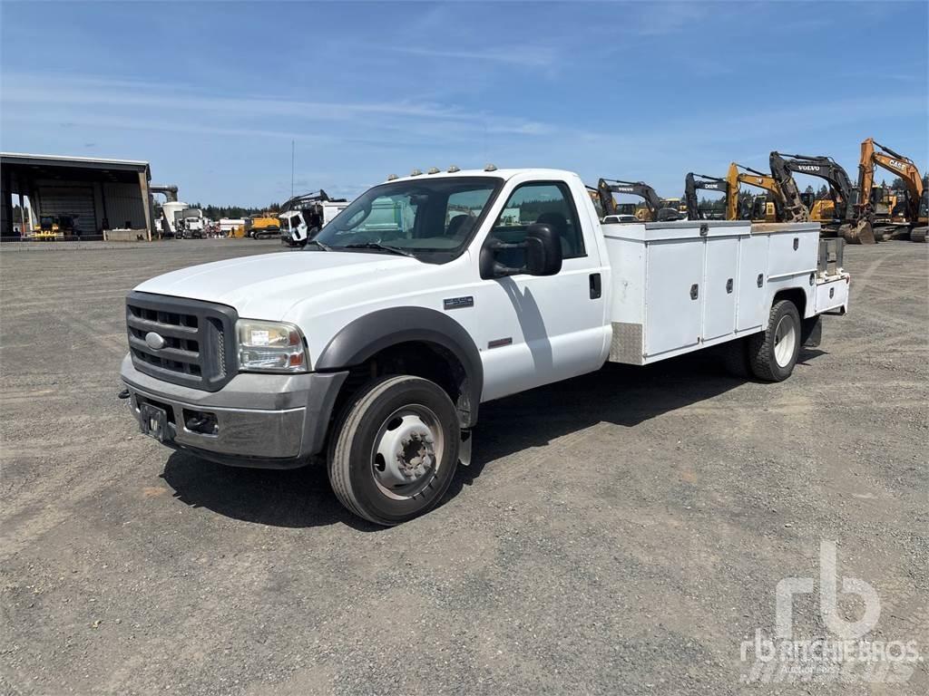 Ford F-550 Komunálne / Multi-úžitkové vozidlá