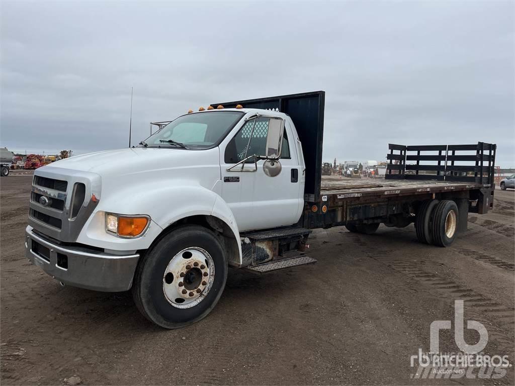 Ford F-650 Plošinové nákladné automobily/nákladné automobily so sklápacími bočnicami