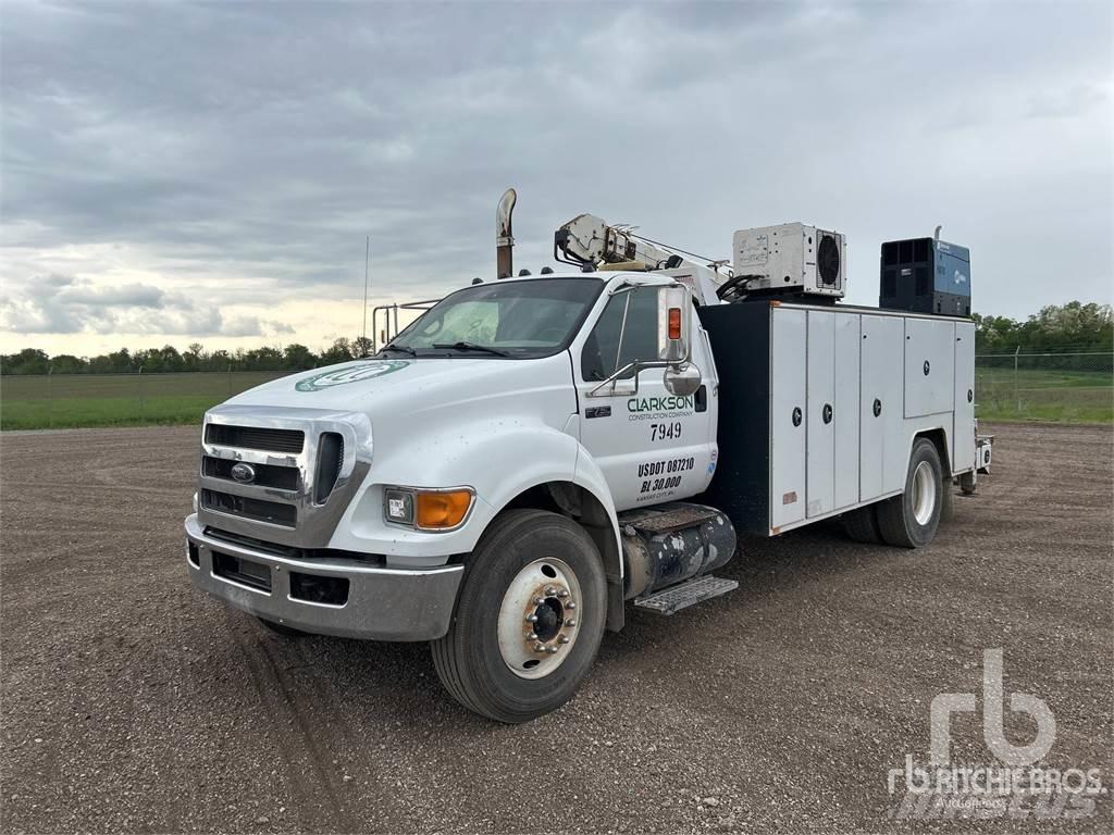 Ford F-750 Komunálne / Multi-úžitkové vozidlá
