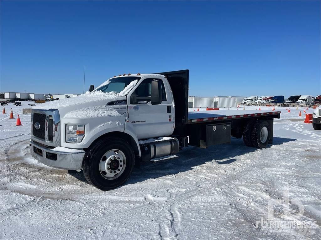 Ford F-750 Plošinové nákladné automobily/nákladné automobily so sklápacími bočnicami