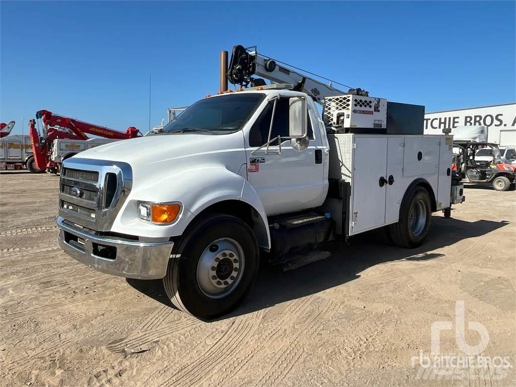 Ford F-750 Komunálne / Multi-úžitkové vozidlá