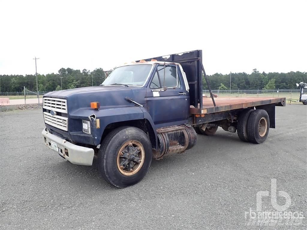 Ford F-800 Plošinové nákladné automobily/nákladné automobily so sklápacími bočnicami