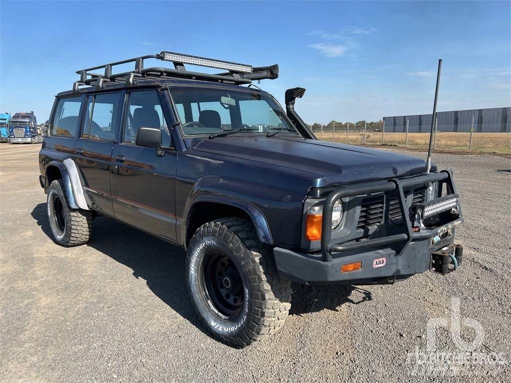 Ford MAVERICK Automobily