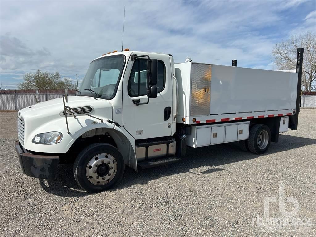Freightliner M2 Plošinové nákladné automobily/nákladné automobily so sklápacími bočnicami