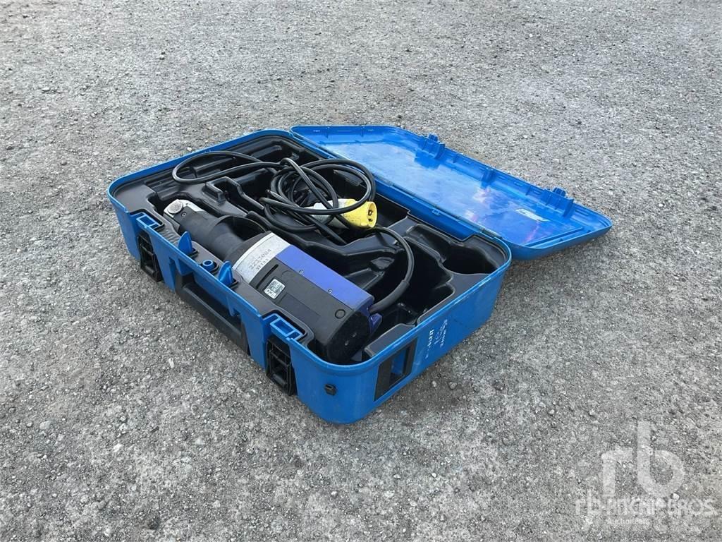  GEBERIT ECO302 Stavebníctvo - ostatné