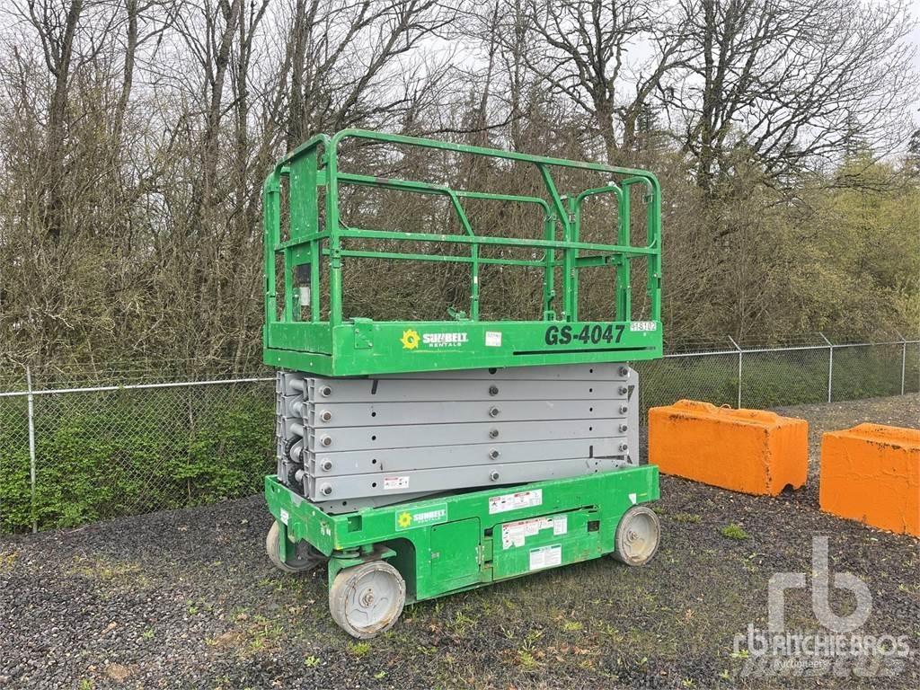 Genie GS-4047 Nožnicové zdvíhacie plošiny