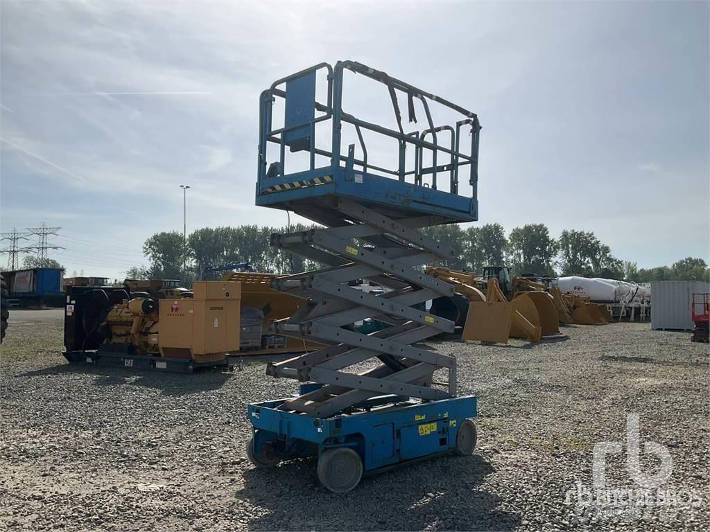 Genie GS3246 Nožnicové zdvíhacie plošiny