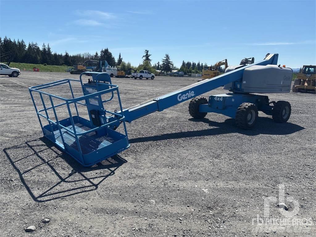 Genie S-40 Kĺbové plošiny