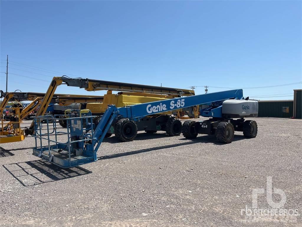 Genie S-85 Kĺbové plošiny
