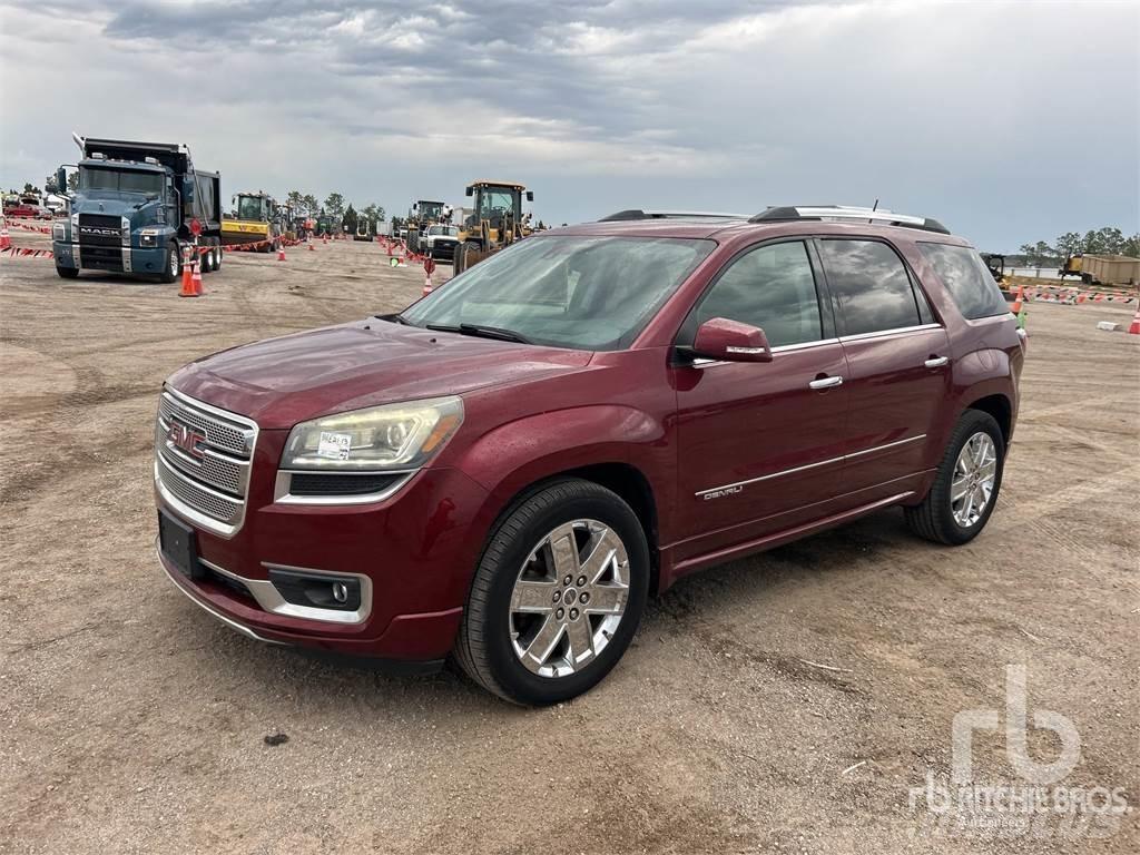GMC ACADIA Nakladacia/sklápacia bočnica