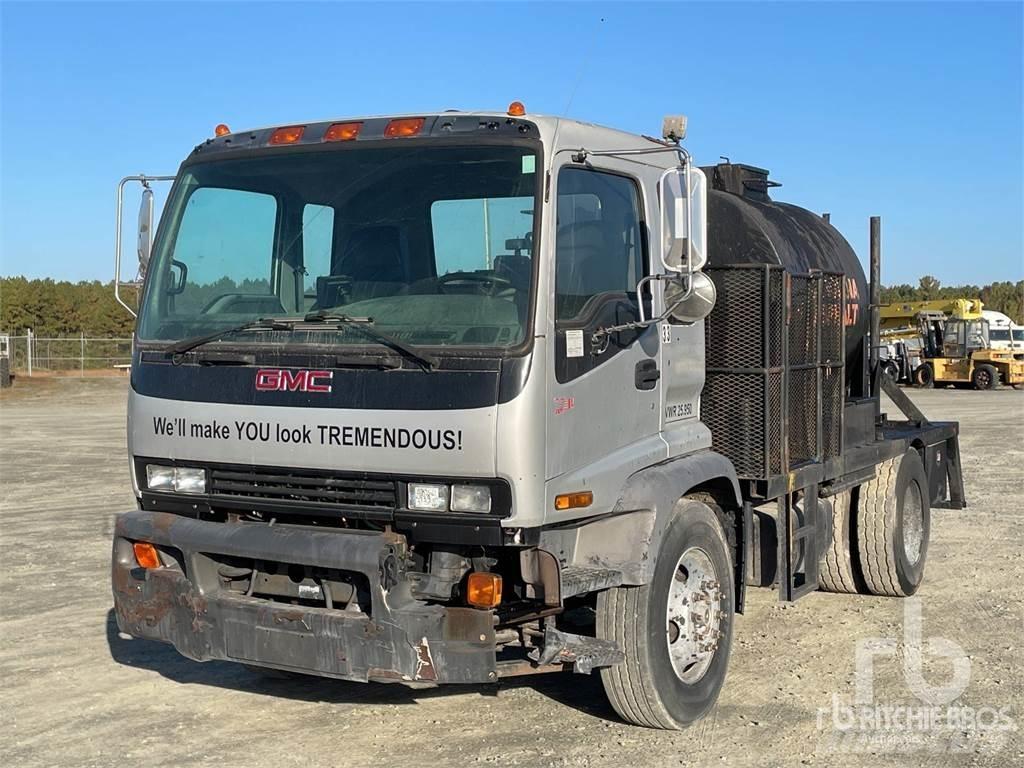 GMC T7500 Rozstrekovače asfaltu