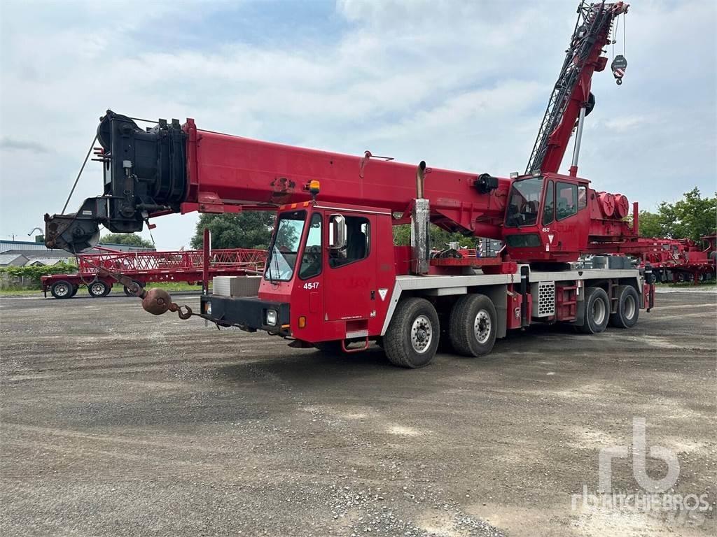 Grove TMS700E Univerzálne terénne žeriavy