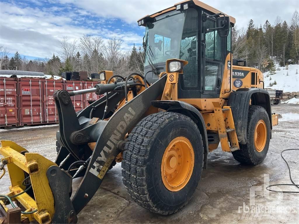 Hyundai HL930A Kolesové nakladače