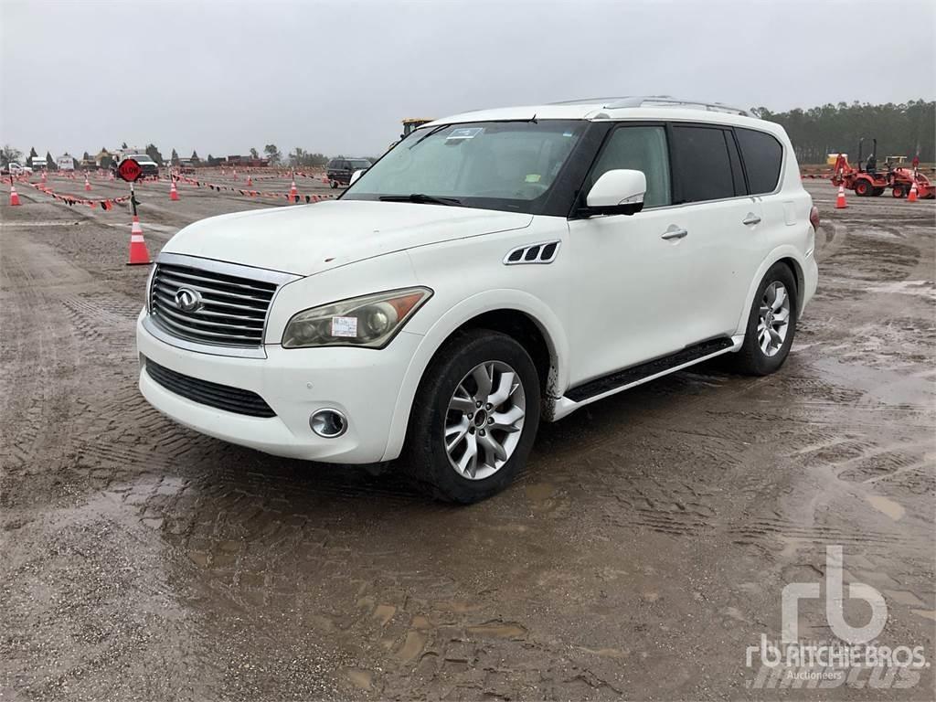 Infiniti QX56 Nakladacia/sklápacia bočnica