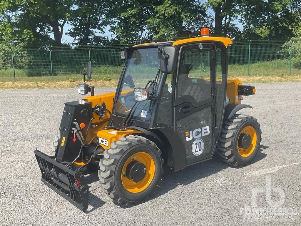JCB 514-40 AGRI Teleskopické manipulátory